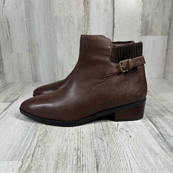 Bella Vita Shoes - New Bella Vita Dora Brown Leather Block Heel Ankle Bootie  #1225.